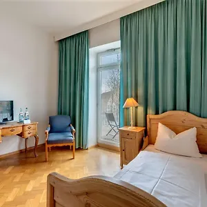 Hotel Kolbergarten