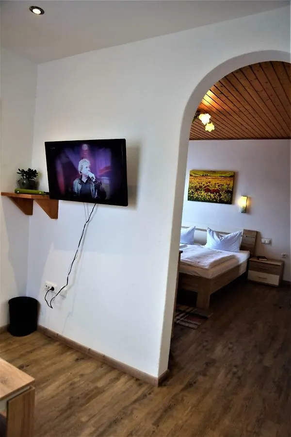 Landhotel Steigerwaldhaus Burghaslach 2*,  Tyskland