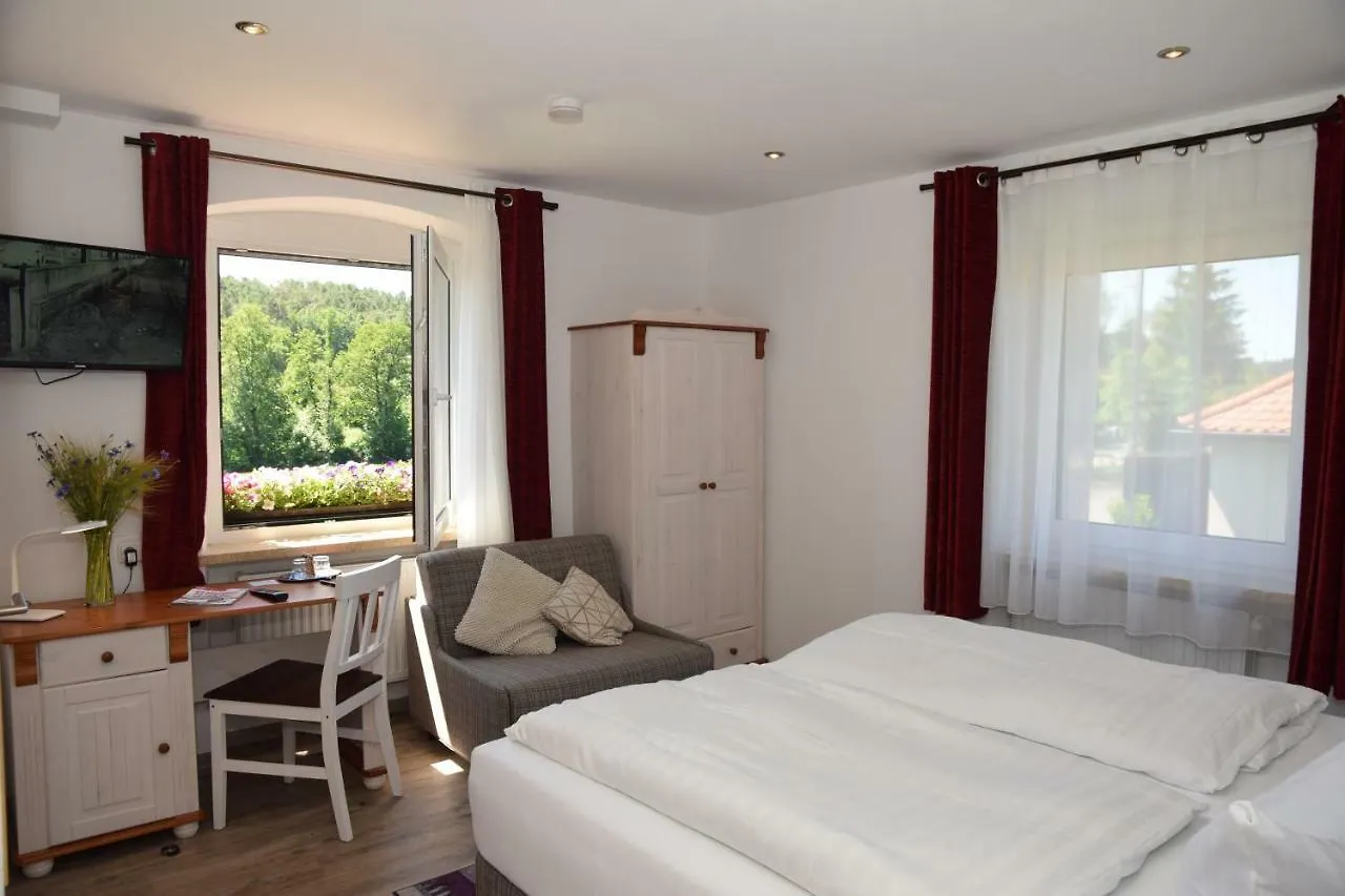 Hotel Landhotel Steigerwaldhaus Burghaslach