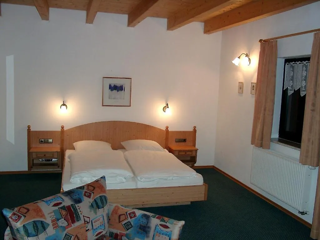 Hotel Landhotel Steigerwaldhaus Burghaslach
